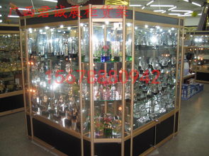 广西南宁专业批发钛合金与精品玻璃展柜货架，助力鞋帽仓储批发