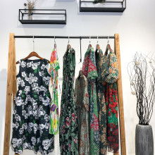 沈阳大山外贸库存尾货批发 优质纸制品销售指南